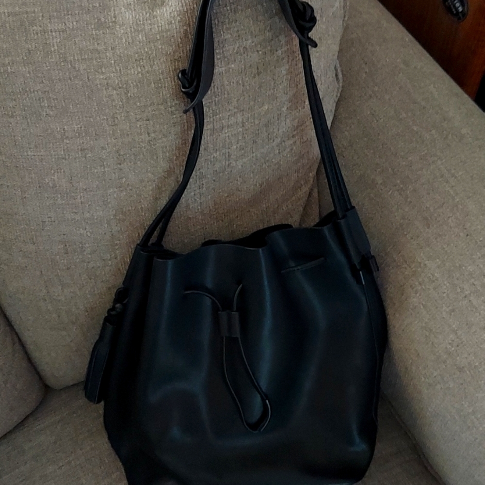 NWOT Brand New Vince Camuto Bucket purse